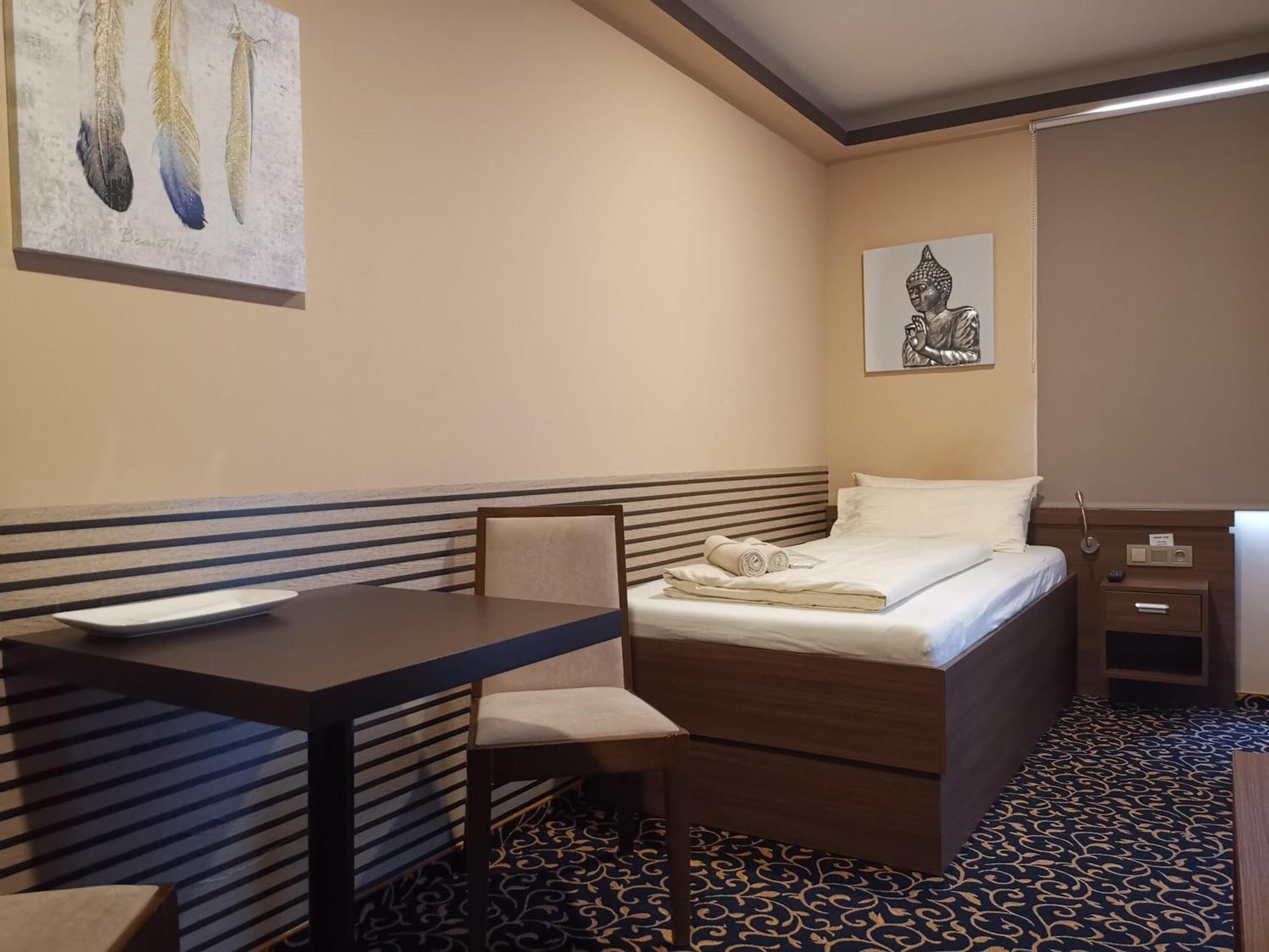 Hotel Zum Weissen Ochsen Aalen Eksteriør bilde