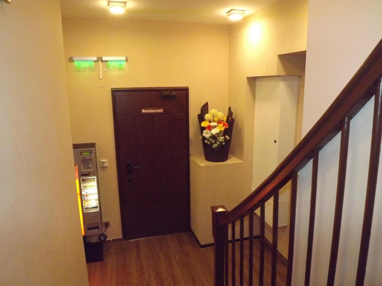 Hotel Zum Weissen Ochsen Aalen Eksteriør bilde