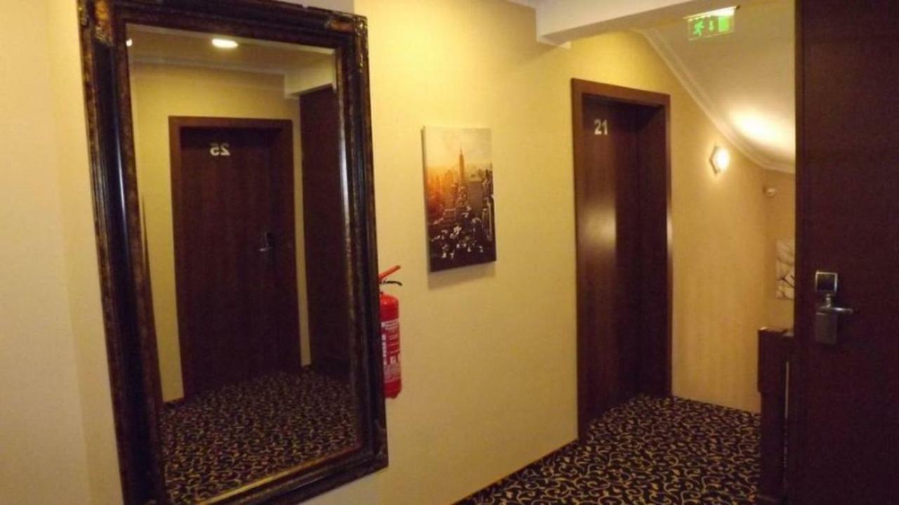 Hotel Zum Weissen Ochsen Aalen Eksteriør bilde